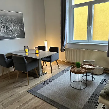 Live To Lion Apartamento